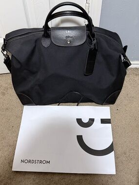 BOXFORD L TRAVEL BAG
Black - Recycled Canvas Nylon Duffel with Leather Trim